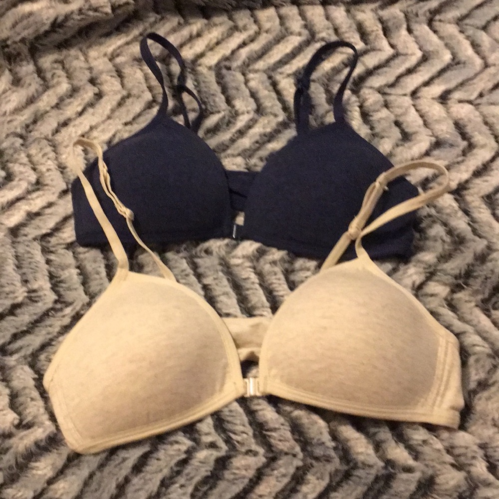 Front clap Bras